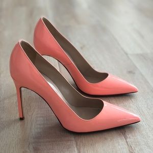 Manolo Blahnik Pointed Toe Pump